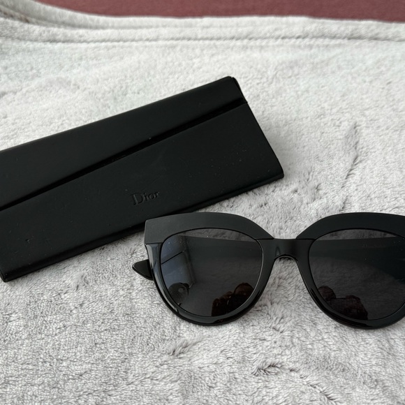 Dior Women\'s Black Cat-Eye Sunglasses main image 4